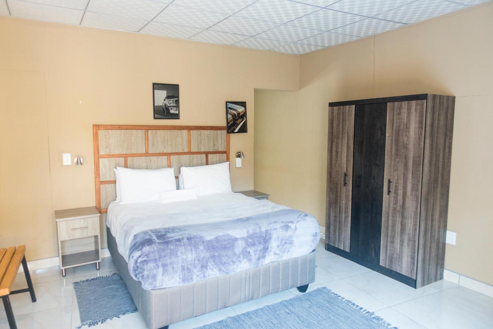 Bed and Breakfast Ondangwa Rest Camp Экстерьер фото